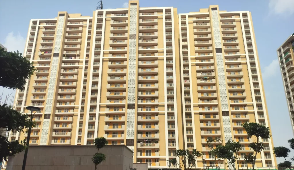 Rishita Manhattan, Gomti Nagar Extension