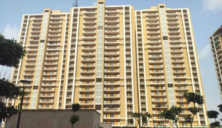 Rishita Manhattan, Gomti Nagar Extension